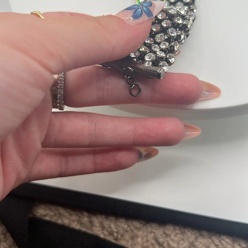 840. Elegant Silver and Black Crystal Bracelet